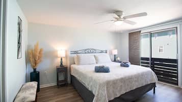 1 bedroom, travel cot, WiFi, bed sheets