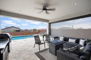 Terrace/patio - 4BR Home Near State Farm Stadium with Pool & Patio (Glendale)