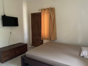 Deluxe Room | Bed sheets