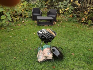 Property grounds - Private-Tranquil-Peaceful-Garden-Bbq (Genouille)