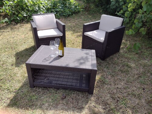 Private-Tranquil-Peaceful-Garden-Bbq