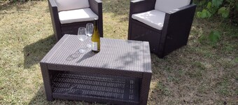 Private-Tranquil-Peaceful-Garden-Bbq