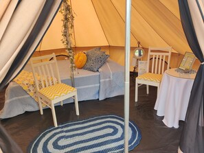 1 bedroom, in-room safe, bed sheets, wheelchair access