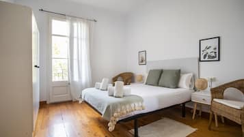 2 slaapkamers, een strijkplank/strijkijzer, gratis wifi, beddengoed