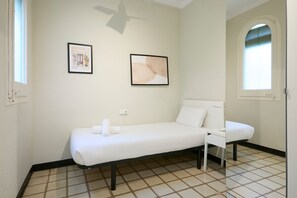 3 camere, ferro/asse da stiro, Wi-Fi gratuito, lenzuola