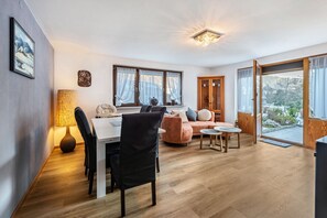 TV - Apartment 'Am Wehrastrand App EG' with Garden, Terrace & Wi-Fi (Todtmoos)