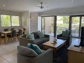 Fernseher, DVD-Player