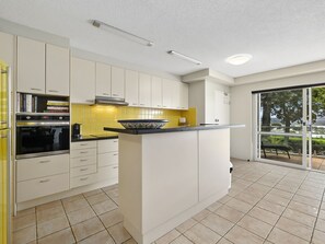 Fridge, microwave, oven, stovetop - Light, bright and airy with breathtaking views of Noosa Heads! (Noosa)