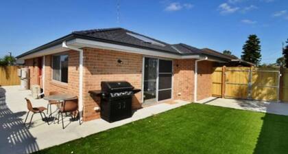 Time to Relax - Stunning getaway in a prime location.