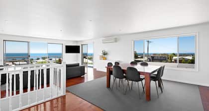 Panoramic Views - Newly renovated with breathtaking panoramic views of the bay.