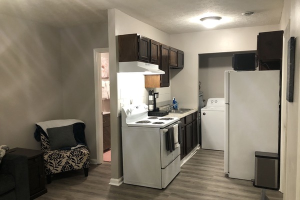 Frigorífic, microones, forn i placa de cuina