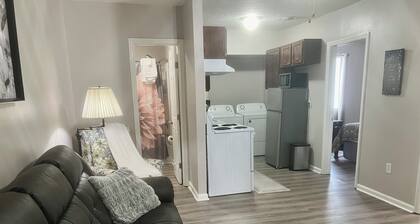 Comfy Upstairs 2 bed/1 bath near EKU in Richmond