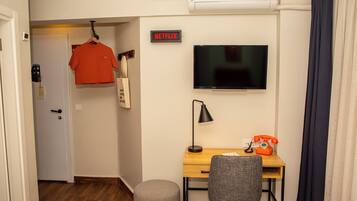 Design Room Medium Superior | Premium bedding, minibar, in-room safe, desk