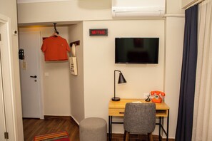 Design Room Medium Superior | Bộ đồ giường cao cấp, minibar, két bảo mật tại phòng, bàn 