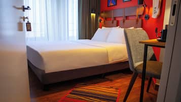 Design Room Small | Premium bedding, minibar, in-room safe, desk