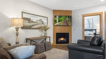 Fernseher, Kamin