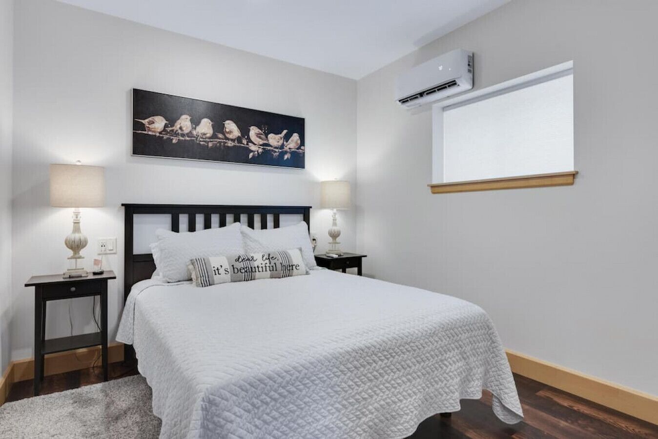 1 chambre, fer et planche à repasser, accès au Wi-Fi (inclus)
