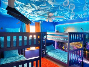 4 bedrooms, iron/ironing board, travel crib, free WiFi