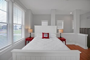 Cottage (Carriage House #2G) | Exterior - Carriage House #2G (Ottawa)