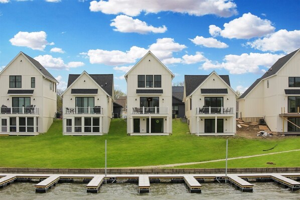 House (A Whole New World) | Exterior - A Whole New World (Ottawa)