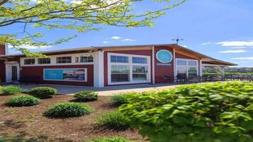 Casa, varias camas (Blue Dog Landing) | Exterior