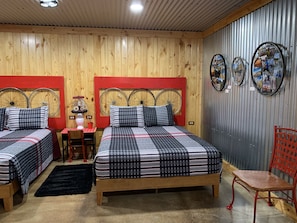 1 bedroom, iron/ironing board, free WiFi, bed sheets - Tour de Bison Cabin Cache near Wichita Mountains Cycling Biking Cache sleeps 4 (Cache)