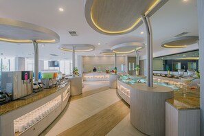 Daily buffet breakfast for a fee - Seabed Grand Hotel Phuket (Wichit)