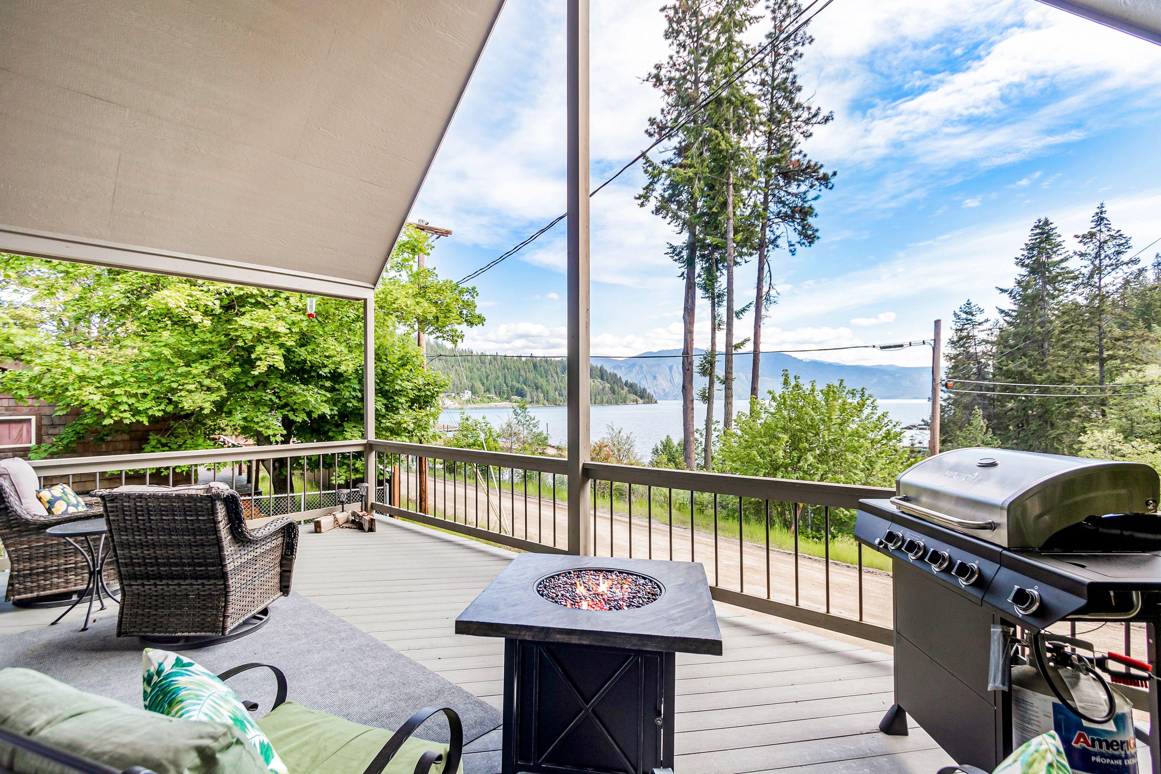 المنطقة المحيطة بالمنشأة