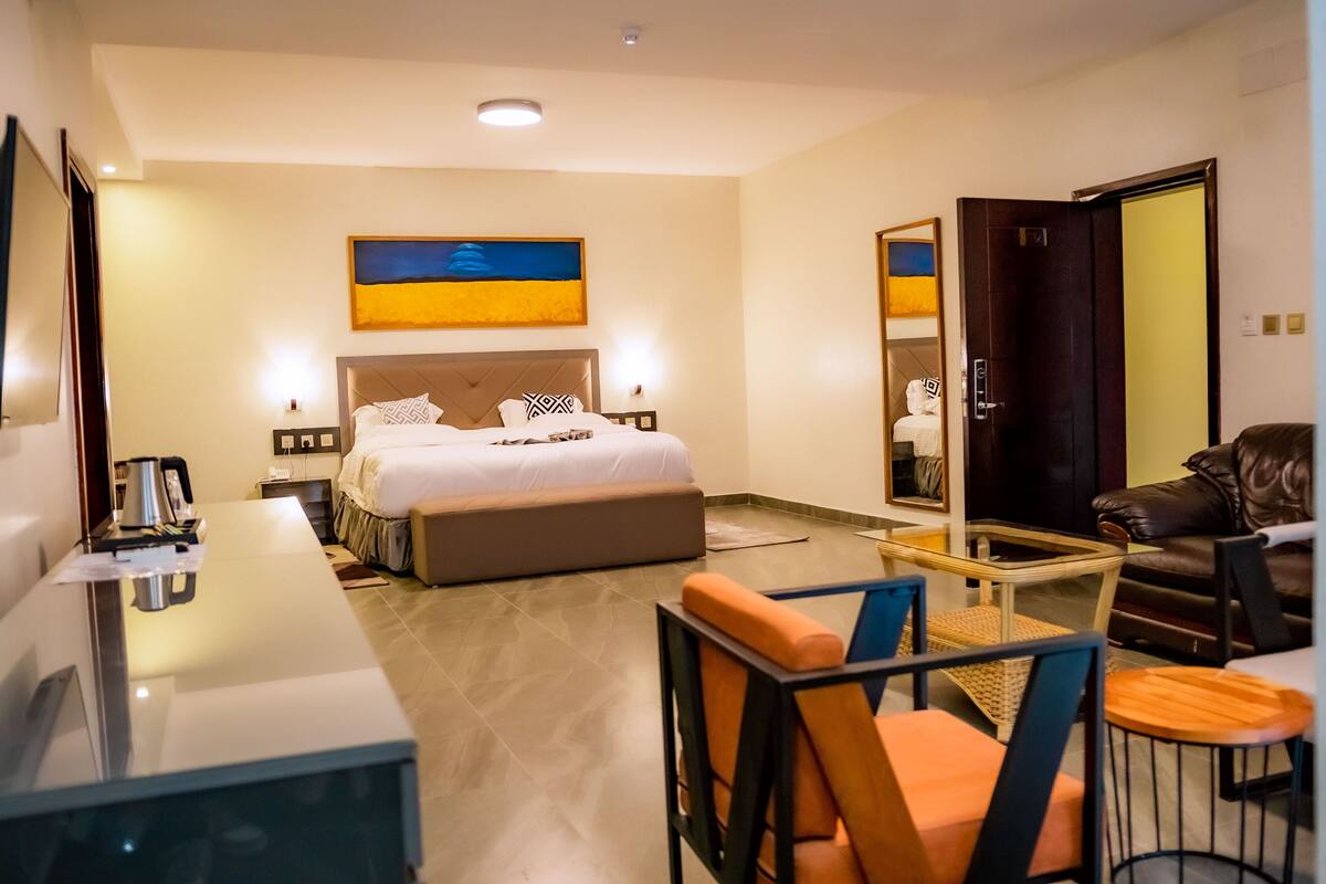Kamar Superior | Seprai katun Mesir, seprai premium, busa memori, dan brankas