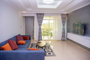 Executive Apartment, 2 Bedrooms | Living area