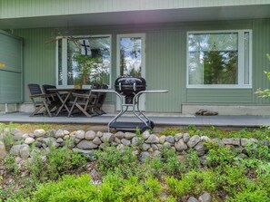 屋外ダイニングエリア