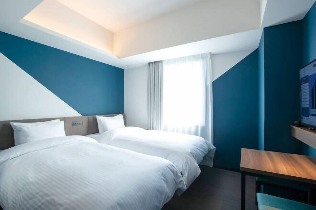In-room safe, desk, blackout curtains, free WiFi
