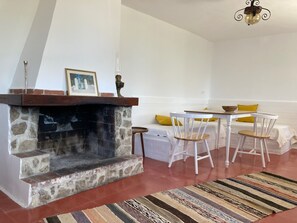 Dining - NEW Private Beach House Greece - 2 min from the beach (Salamina)
