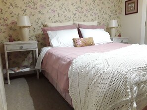 2 chambres, fer et planche à repasser, Wi-Fi gratuit, draps fournis