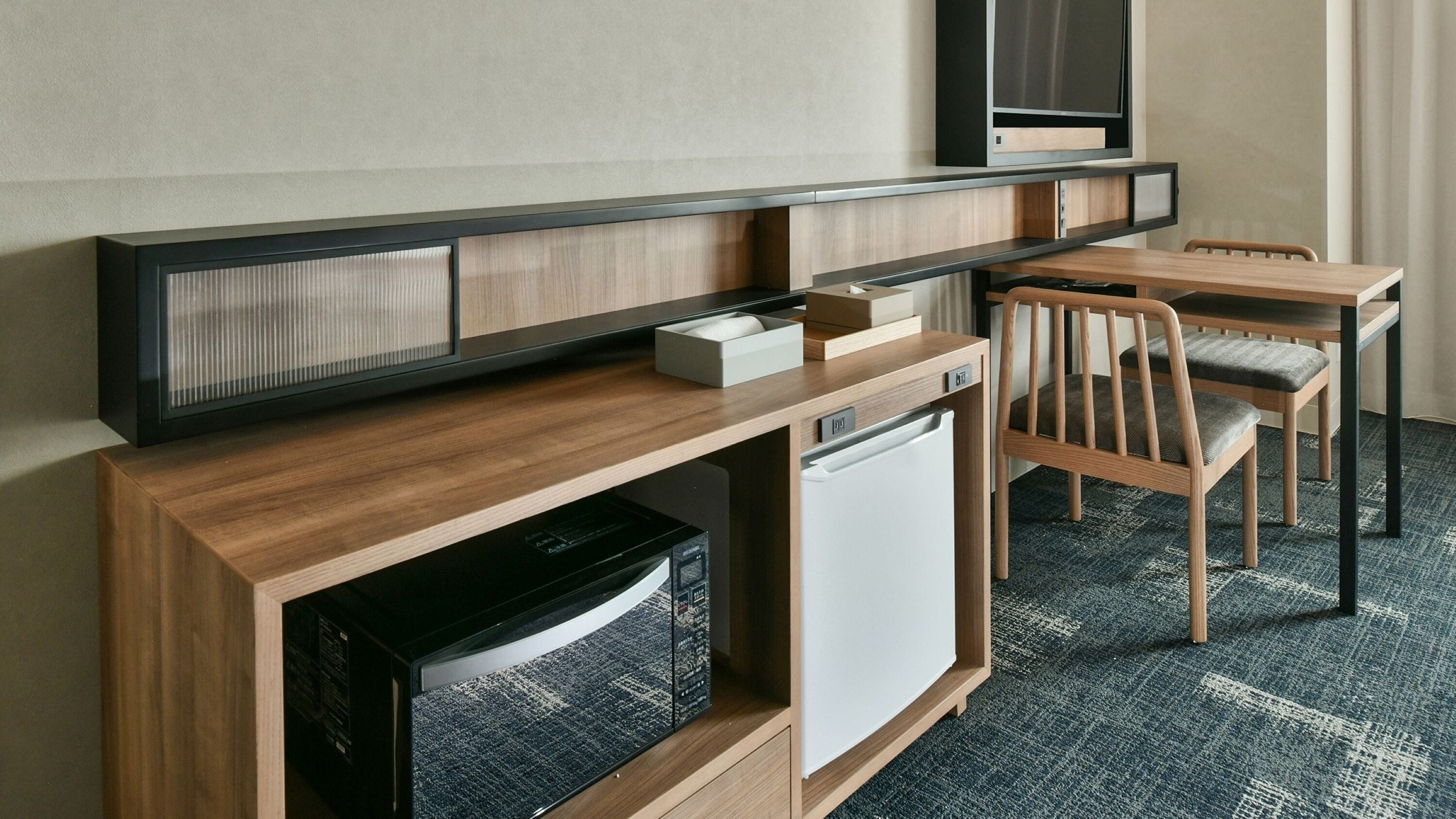 comfort twin room, non smoking | 1 bedroom, down duvets, desk, laptop workspace