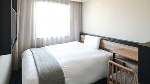Down duvets, desk, laptop workspace, blackout curtains - REF Kansai Airport by VESSEL HOTELS (Izumisano)