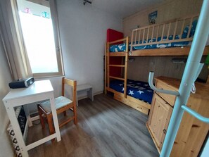 1 quarto