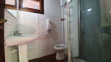 Douche, douche à « effet pluie »