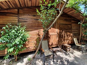 1 sovrum och sängkläder