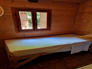 Chambre de base, 2 lits jumeaux | 1 chambre, literie fournie