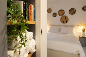 4 bedrooms, iron/ironing board