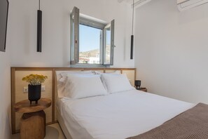 4 bedrooms, iron/ironing board, free WiFi