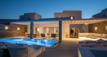 ONEIRO VILLA. ANTIPAROS AS DREAMY AS IT GETS