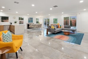 TV, fireplace - Remodeled Home with Private Pool and Spa! Mountain Views! (Palm Springs)