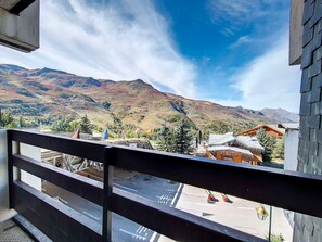 Property grounds - Renovated studio, ski-in/ski-out, balcony, Les Menuires (Les Menuires)