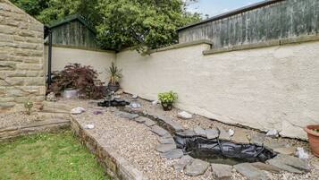 Cottage | Property grounds