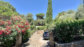 Enceinte de lâhĂ©bergement