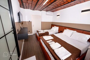 Deluxe Triple Room | Individually furnished, free WiFi, bed sheets - Miss Suite (Istanbul)