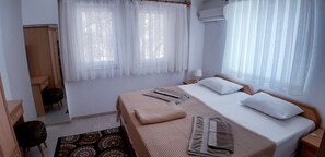 1 chambre, fer et planche à repasser, Wi-Fi gratuit
