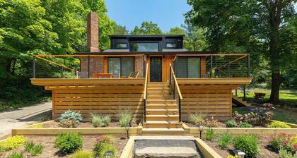 La Casita: Modern Saugerties Getaway